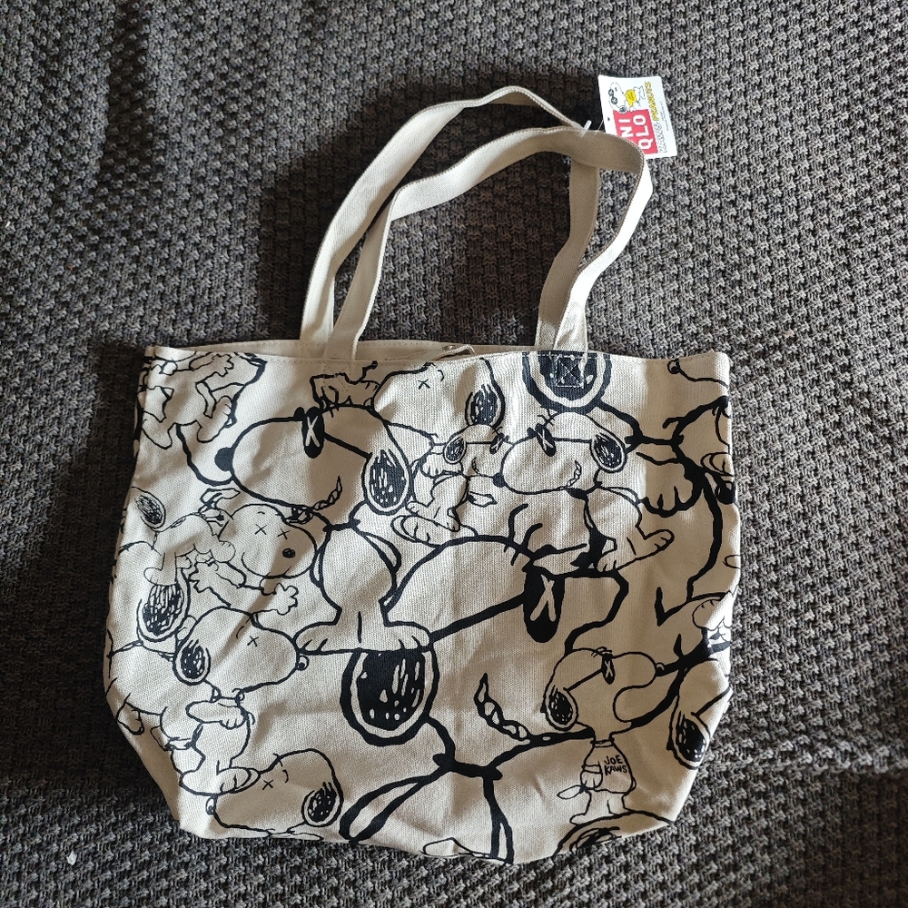 Kaws x Uniqlo small tote